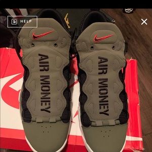 Nike air money olive